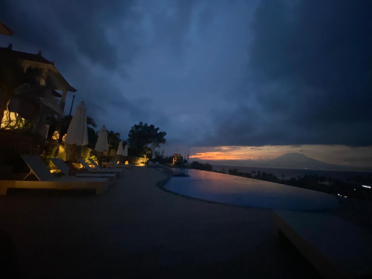 The Kama Hotel Batununggul Luaran gambar